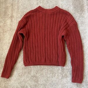 Universal thread small sweater